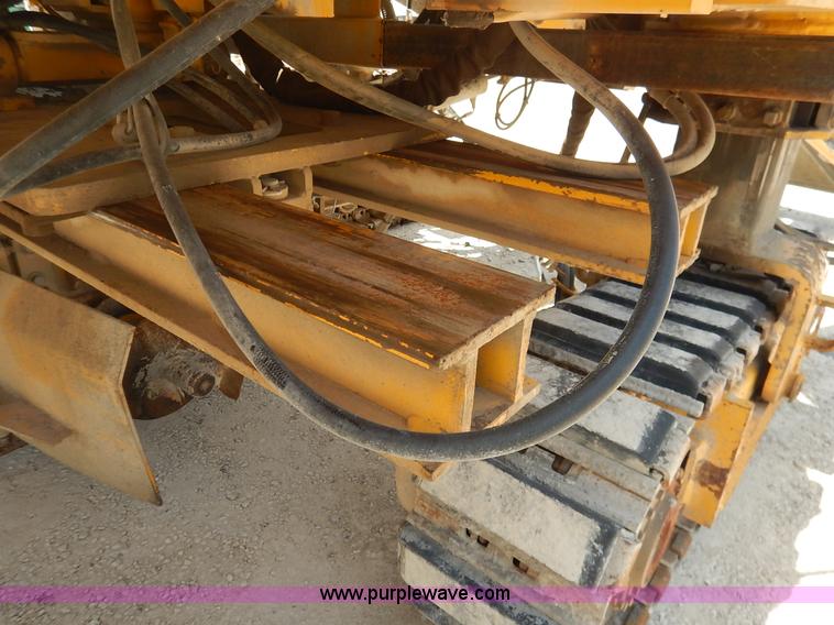 image for item J3841 1999 Gomaco GT3600 curb machine