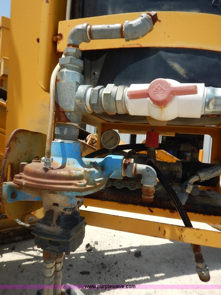 image for item J3841 1999 Gomaco GT3600 curb machine