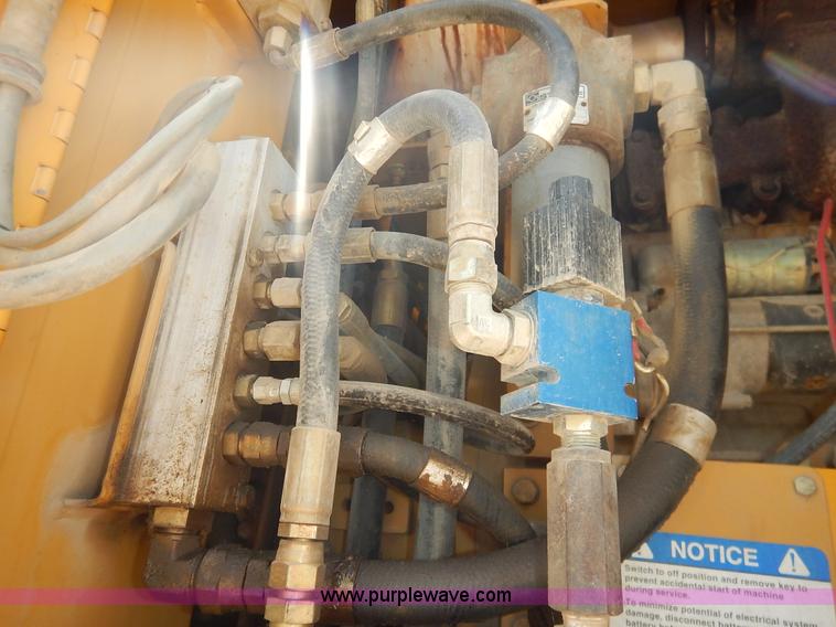 image for item J3841 1999 Gomaco GT3600 curb machine