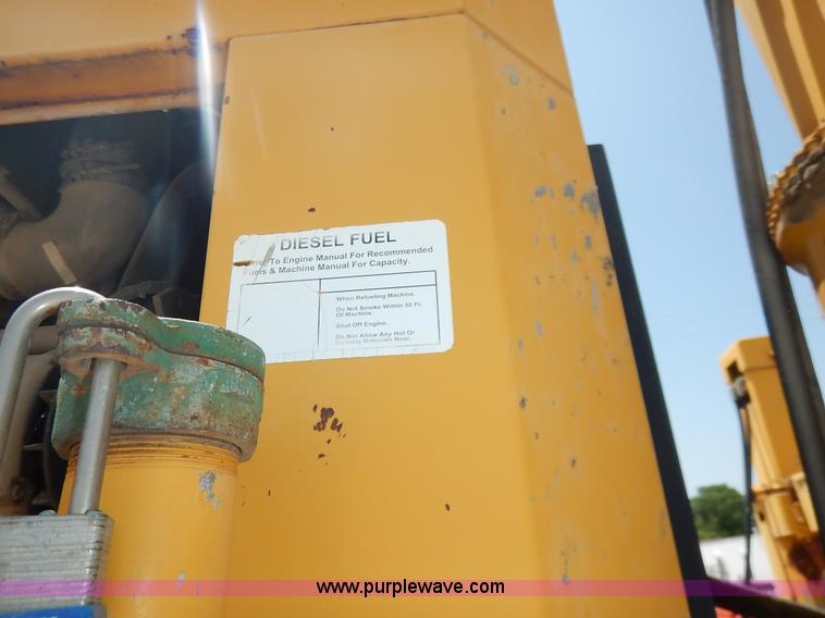 image for item J3841 1999 Gomaco GT3600 curb machine