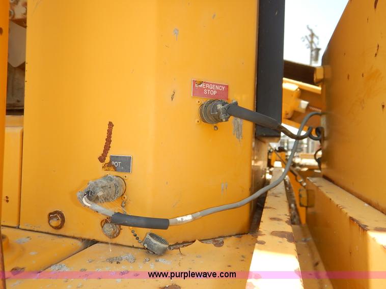 image for item J3841 1999 Gomaco GT3600 curb machine