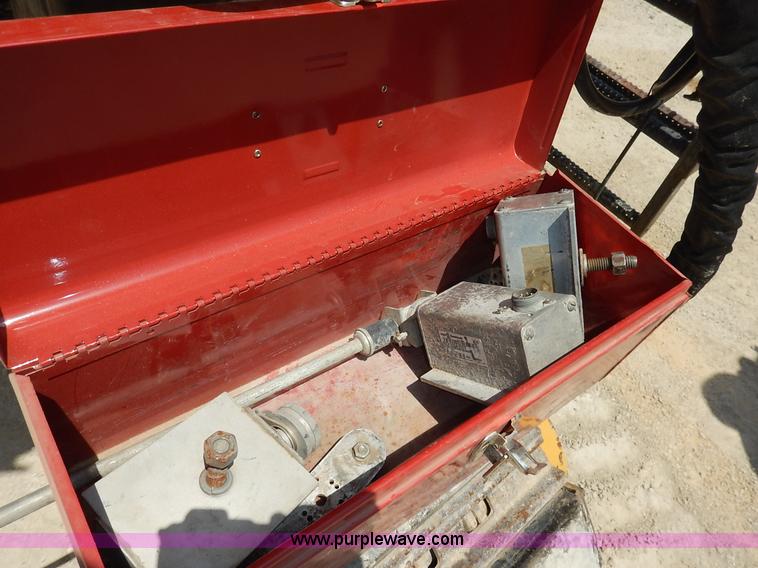 image for item J3841 1999 Gomaco GT3600 curb machine