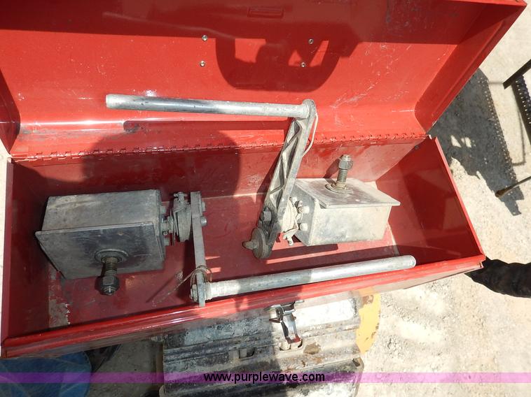 image for item J3841 1999 Gomaco GT3600 curb machine