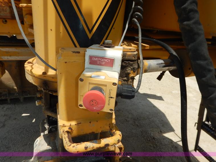 image for item J3841 1999 Gomaco GT3600 curb machine