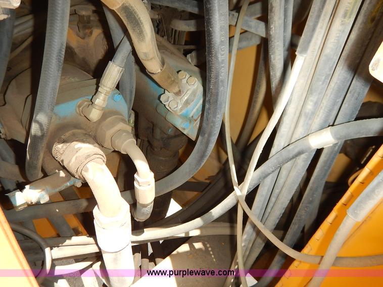 image for item J3841 1999 Gomaco GT3600 curb machine