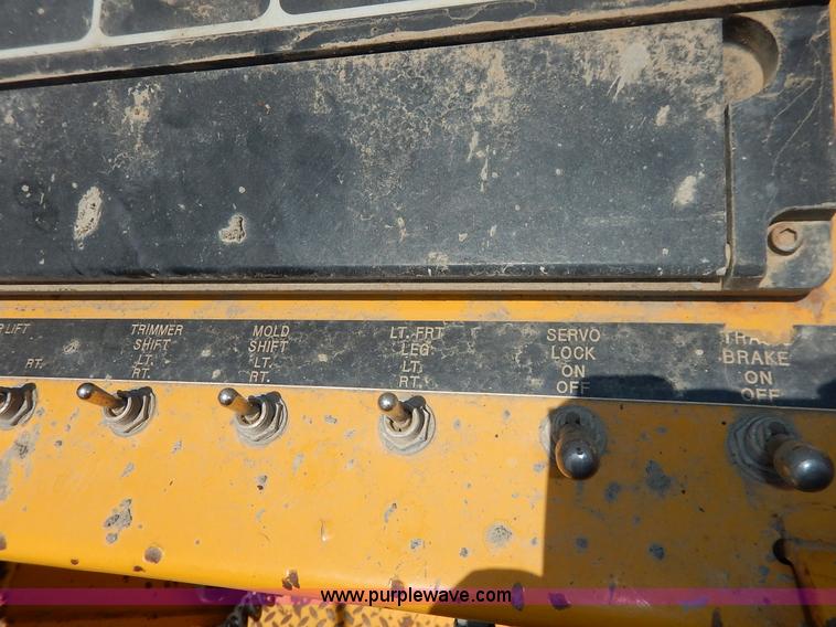 image for item J3841 1999 Gomaco GT3600 curb machine