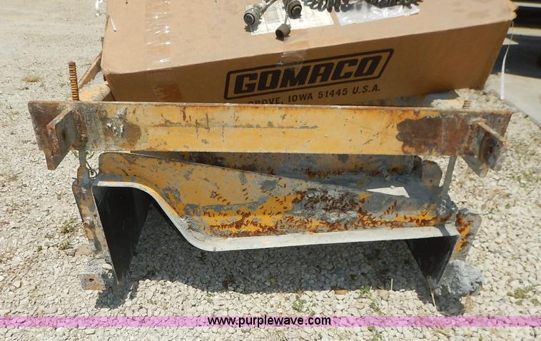 image for item J3841 1999 Gomaco GT3600 curb machine