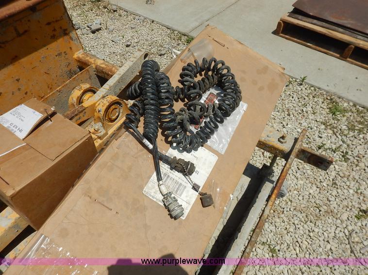 image for item J3841 1999 Gomaco GT3600 curb machine