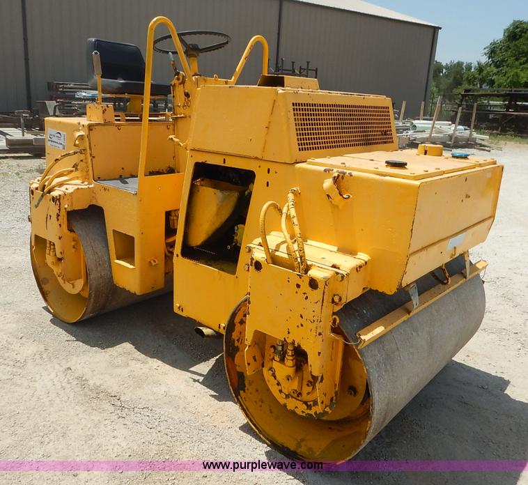 image for item J3843 Bomag D5407 vibratory double drum roller