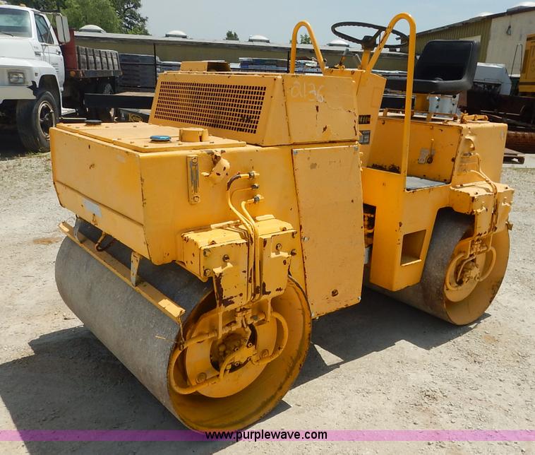 image for item J3843 Bomag D5407 vibratory double drum roller
