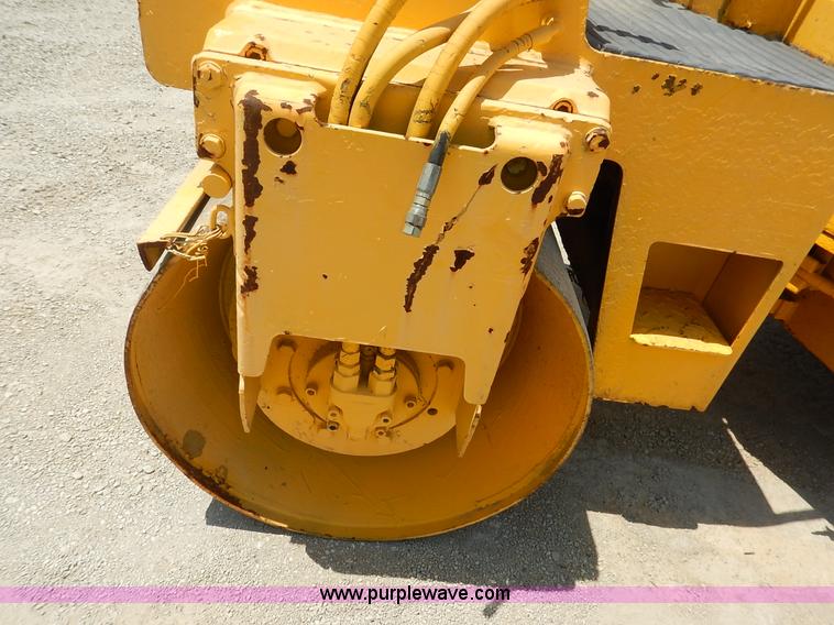 image for item J3843 Bomag D5407 vibratory double drum roller