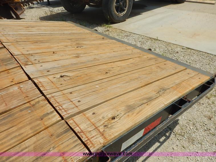 image for item J3848 2004 Kaufman utility trailer