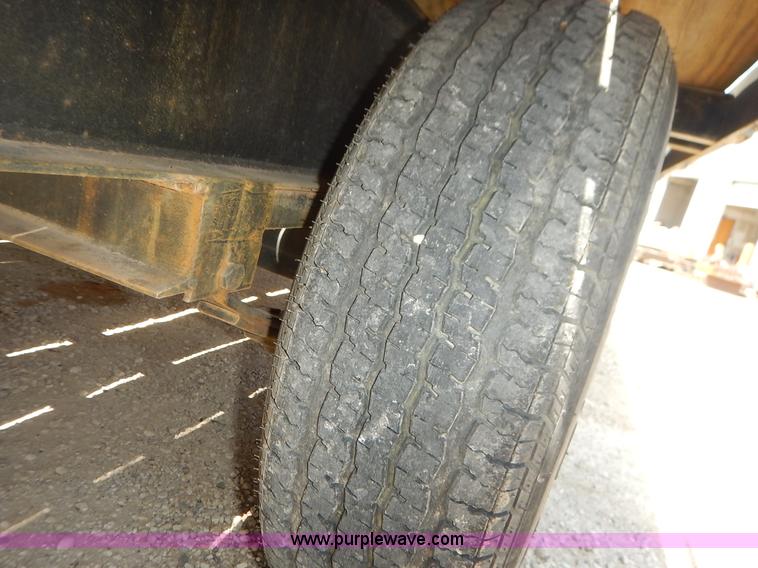 image for item J3848 2004 Kaufman utility trailer