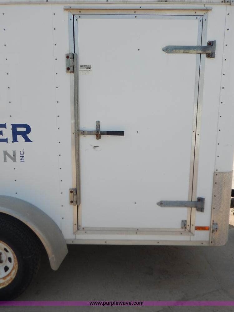 image for item J3854 2000 Continental Cargo CC712TA2 enclosed cargo trailer