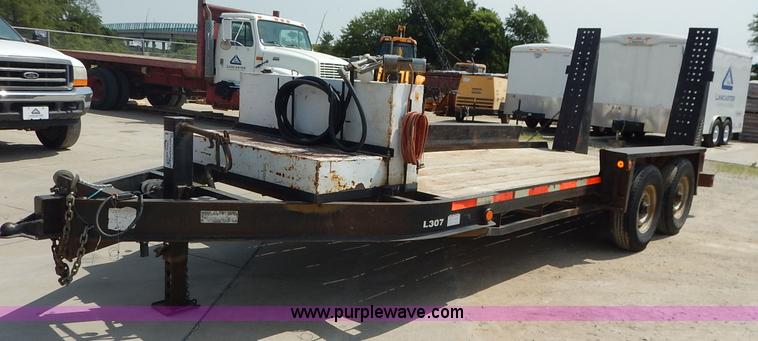 image for item J3862 2003 Belshe equipment trailer