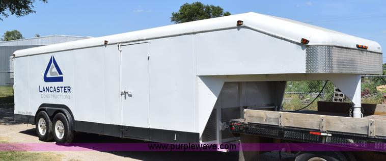 image for item K6101 1998 CM cargo trailer