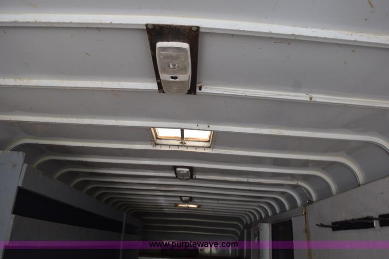 image for item K6101 1998 CM cargo trailer