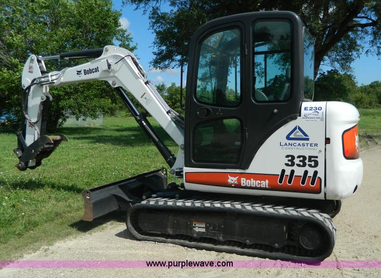 image for item K8098 2009 Bobcat 335G compact excavator