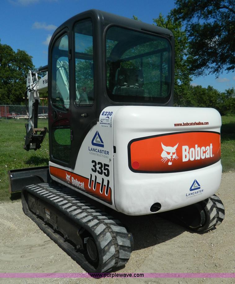 image for item K8098 2009 Bobcat 335G compact excavator