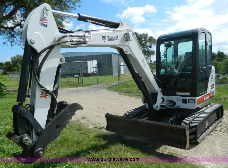 image for item K8098 2009 Bobcat 335G compact excavator