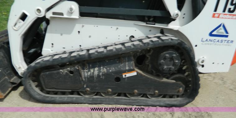 image for item K8099 2009 Bobcat T190 skid steer