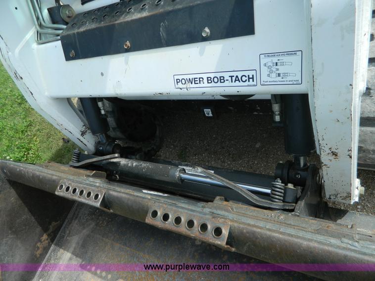 image for item K8099 2009 Bobcat T190 skid steer