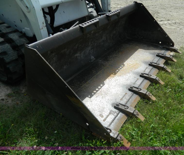 image for item K8099 2009 Bobcat T190 skid steer