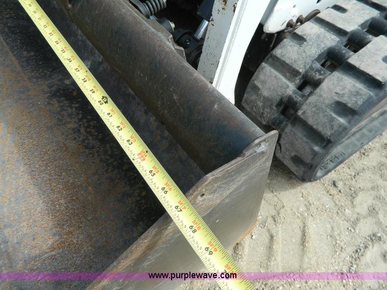 image for item K8099 2009 Bobcat T190 skid steer