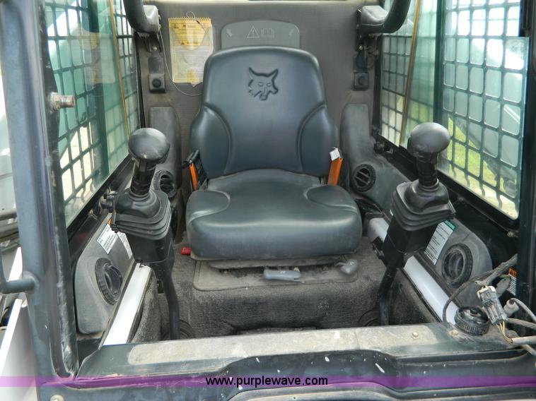 image for item K8099 2009 Bobcat T190 skid steer