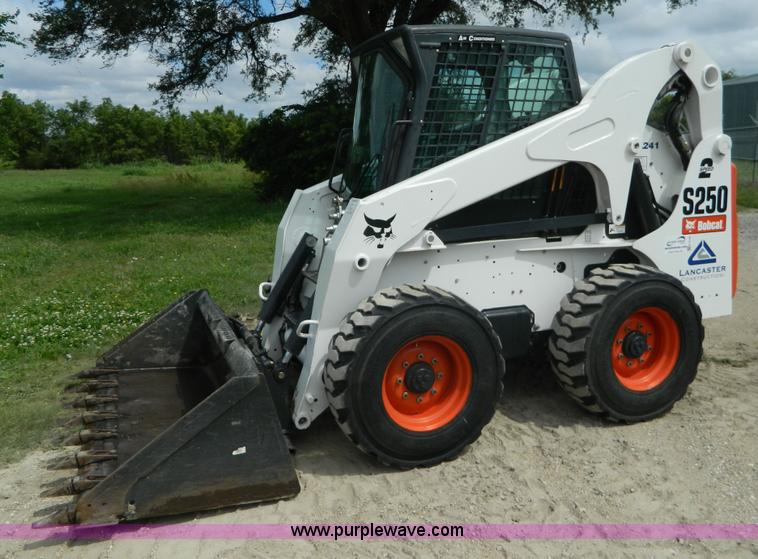 image for item K8100 2010 Bobcat S250 skid steer