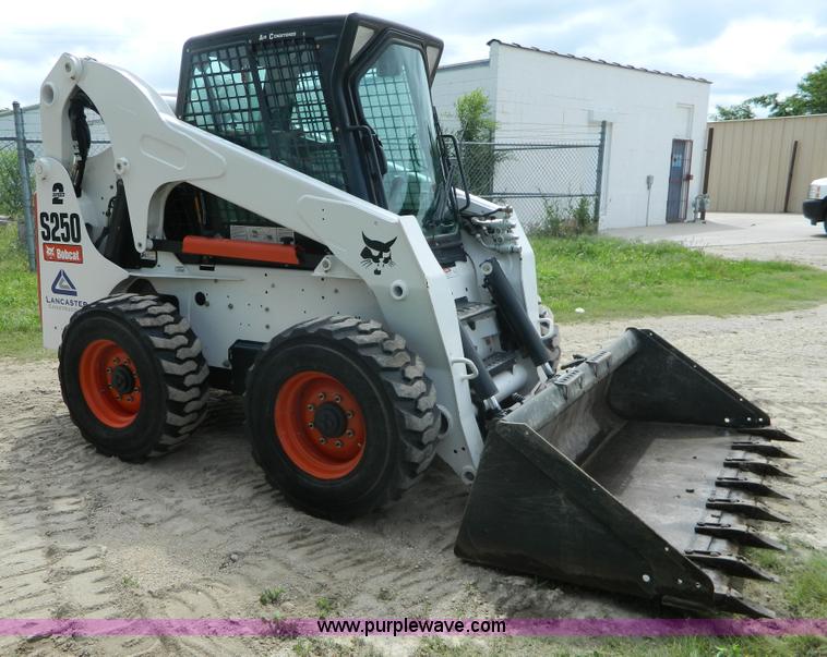 image for item K8100 2010 Bobcat S250 skid steer
