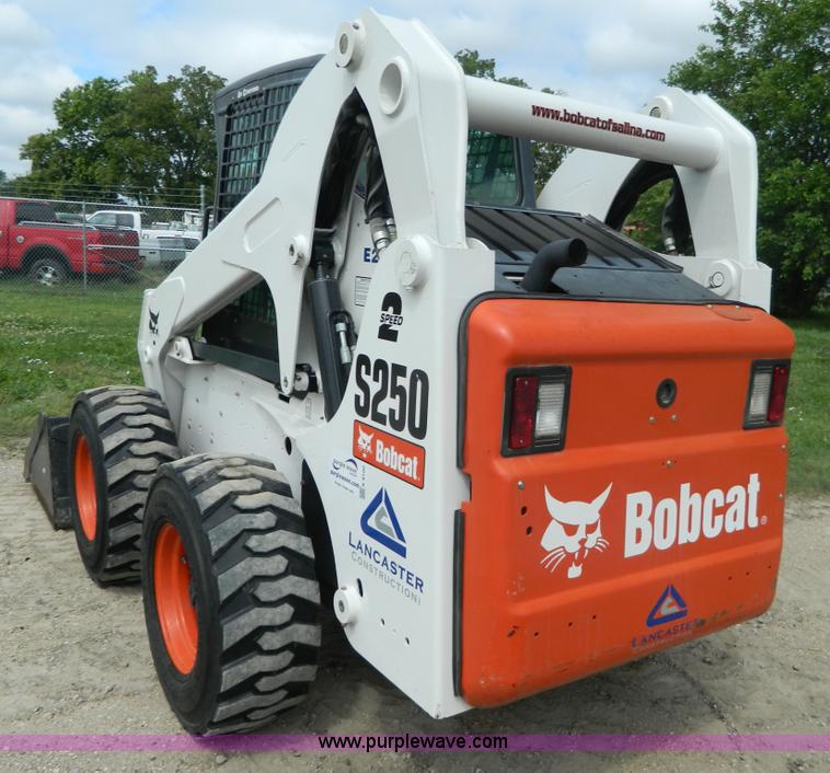image for item K8100 2010 Bobcat S250 skid steer