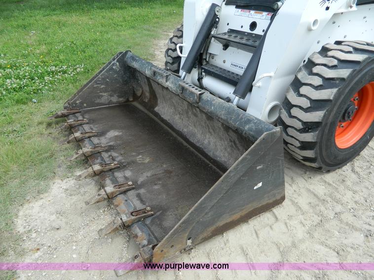 image for item K8100 2010 Bobcat S250 skid steer