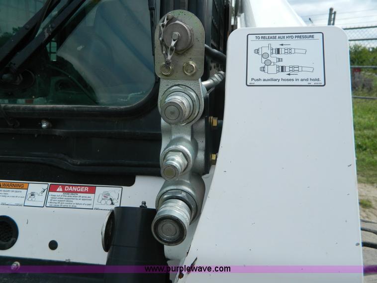 image for item K8100 2010 Bobcat S250 skid steer
