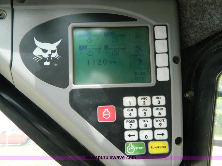 image for item K8100 2010 Bobcat S250 skid steer