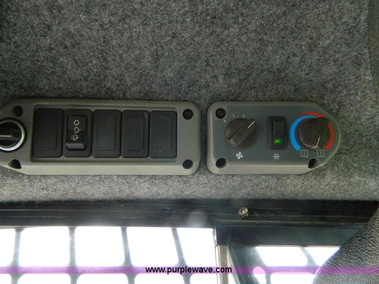 image for item K8100 2010 Bobcat S250 skid steer