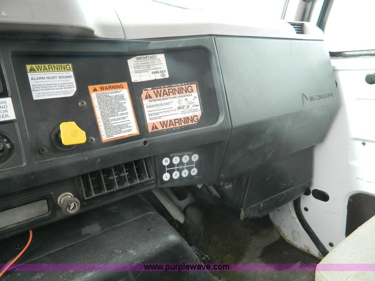 image for item K8102 1999 International 4900 flatbed dump truck