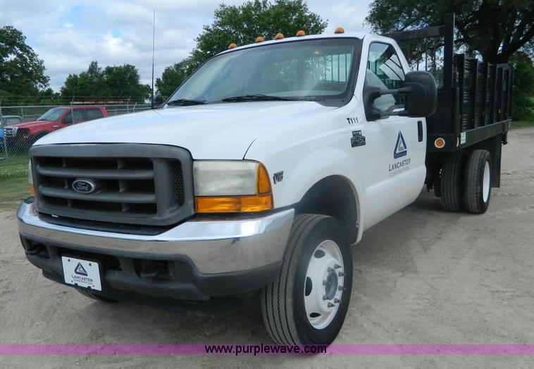 image for item K8103 2001 Ford F450 Super Duty flatbed truck