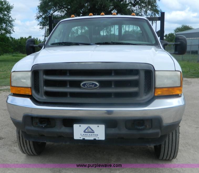 image for item K8103 2001 Ford F450 Super Duty flatbed truck