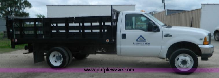 image for item K8103 2001 Ford F450 Super Duty flatbed truck