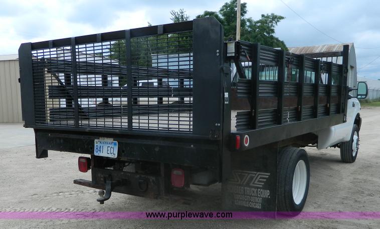 image for item K8103 2001 Ford F450 Super Duty flatbed truck