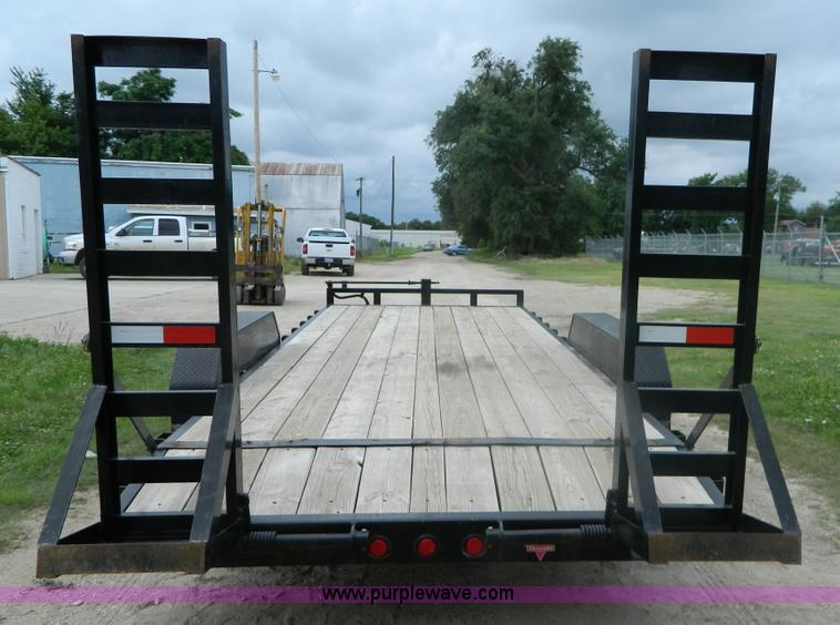 image for item K8104 2009 PJ equipment trailer