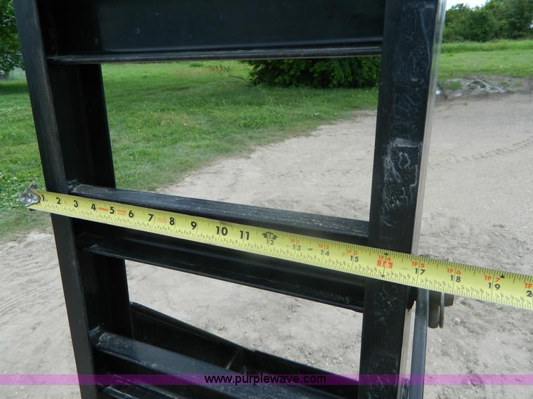 image for item K8104 2009 PJ equipment trailer