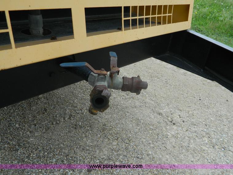 image for item K8105 1993 Atlas Copco XAS90JD air compressor