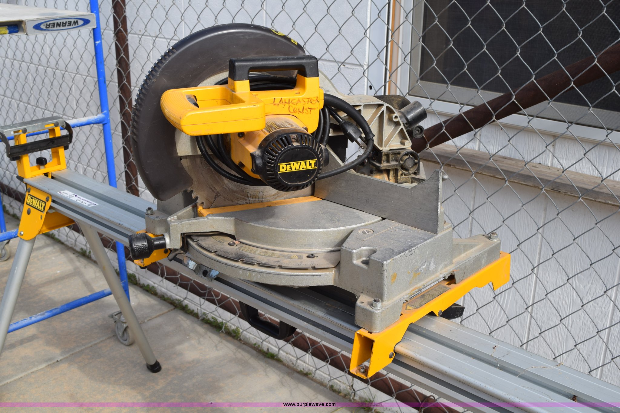 Dewalt 705 compound miter saw in Salina, KS | Item AX9815 sold | Purple ...