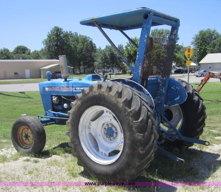 image for item AC9282 Ford 4000 tractor