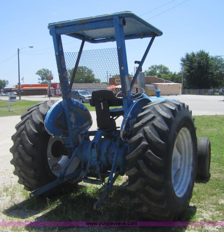 image for item AC9282 Ford 4000 tractor