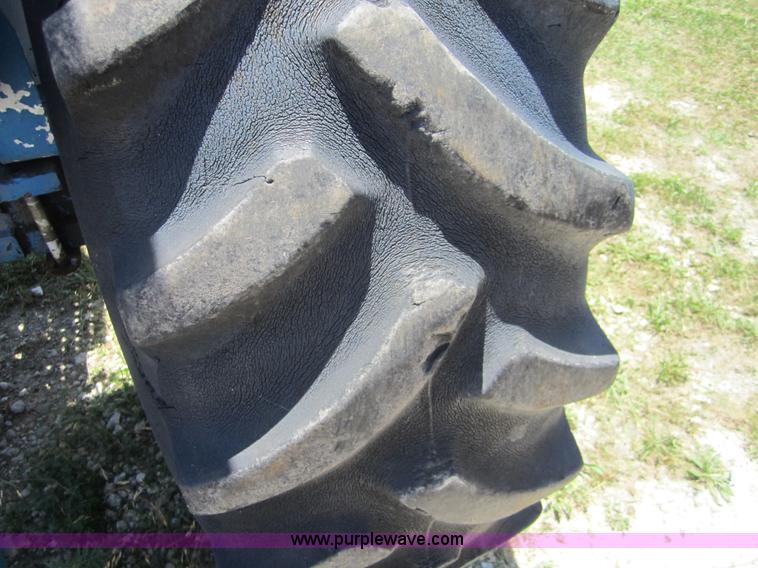 image for item AC9282 Ford 4000 tractor