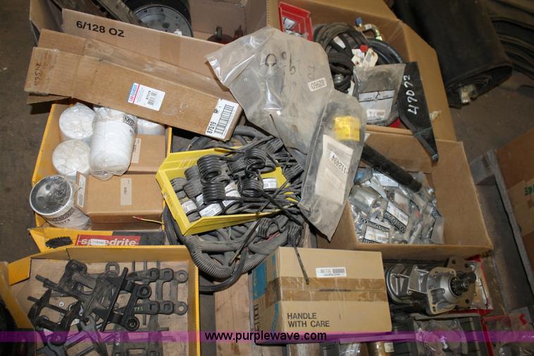 image for item AO9551 Assorted MacDon parts