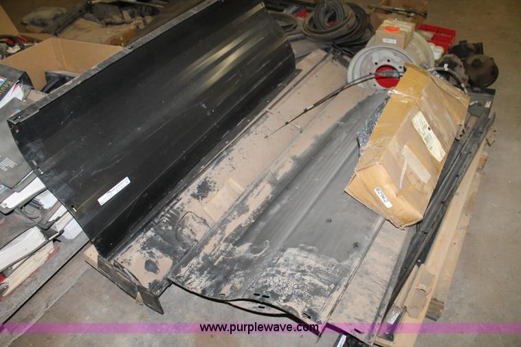 image for item AO9551 Assorted MacDon parts